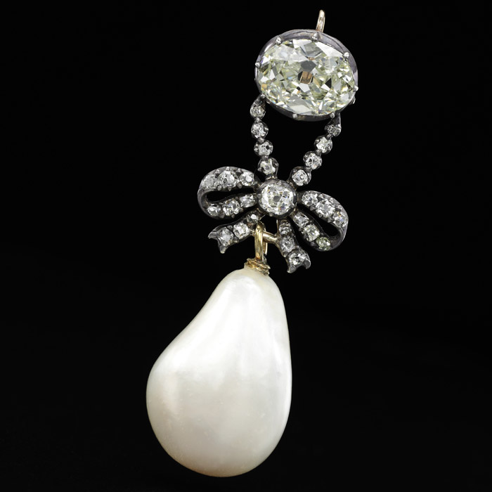 Louis XIV, Napoleon diamond to be auctioned off in Geneva