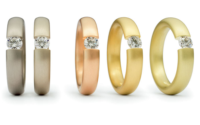 Gold engagement diamond tension ring NOVIK | MIALIS